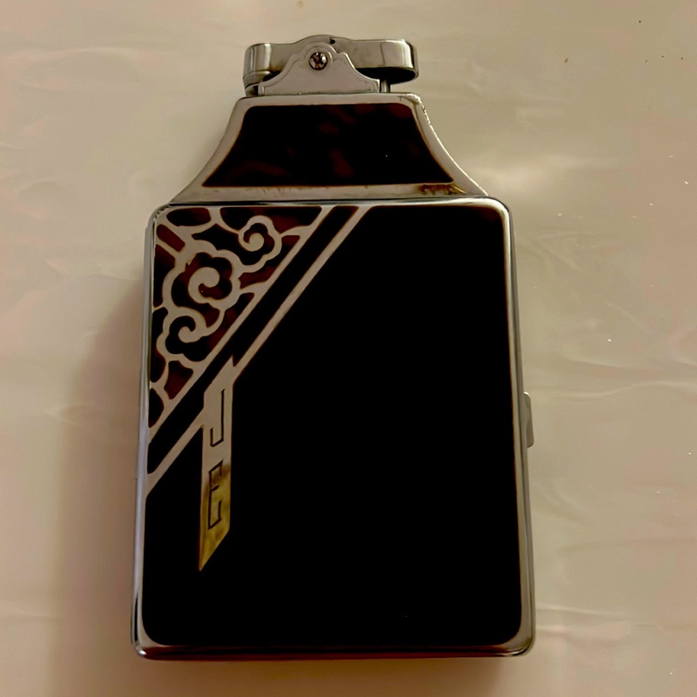 Ronson deco lighter and cigarette case